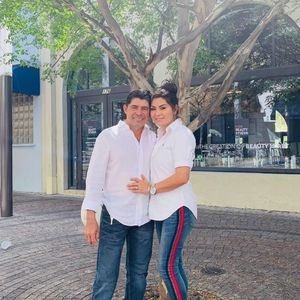 Meet your Posher, Alba